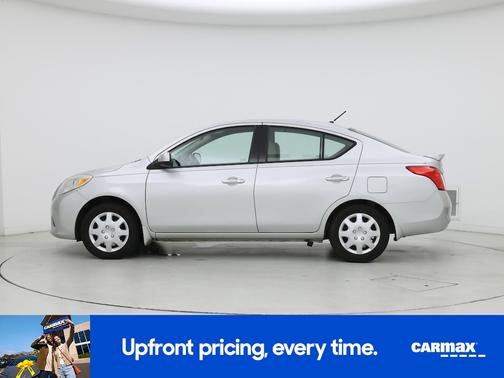 2014 Nissan Versa SV