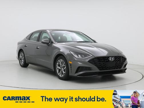 2022 Hyundai SONATA SEL