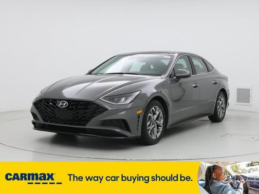 2022 Hyundai SONATA SEL