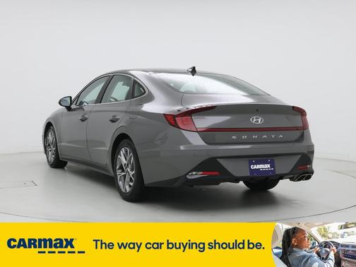 2022 Hyundai SONATA SEL