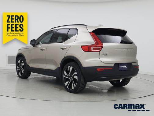 Gray 2024 Volvo XC40 B5 Plus Dark Theme