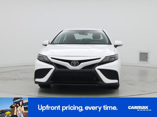 White 2024 Toyota Camry SE