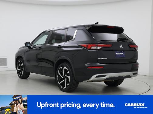 2023 Mitsubishi Outlander SE