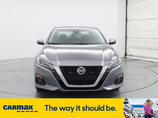 2019 Nissan Altima SV