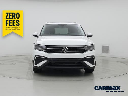 White 2022 Volkswagen Tiguan SE