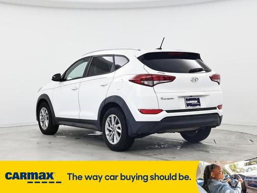 2016 Hyundai TUCSON SE