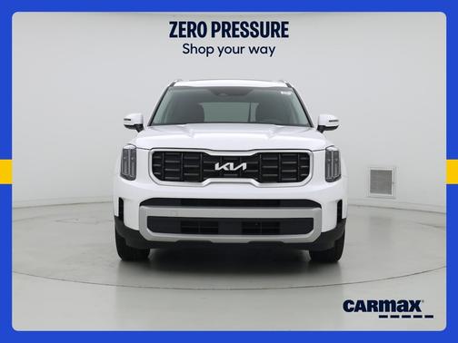White 2025 Kia Telluride S
