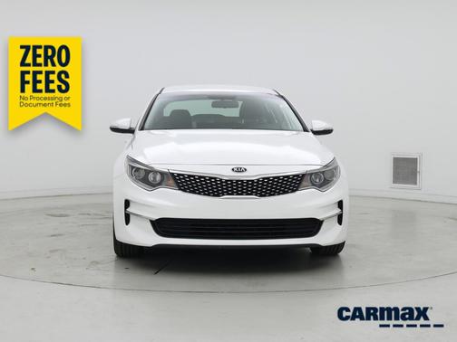 White 2017 Kia Optima EX