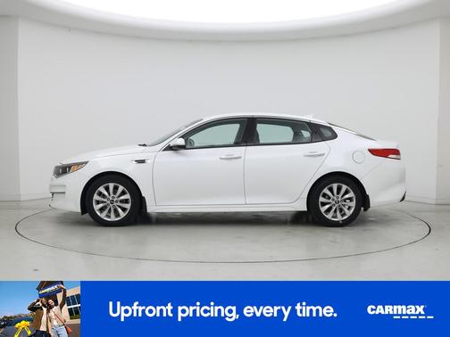 White 2017 Kia Optima EX