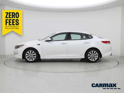 White 2017 Kia Optima EX