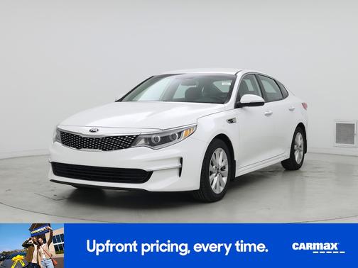 White 2017 Kia Optima EX
