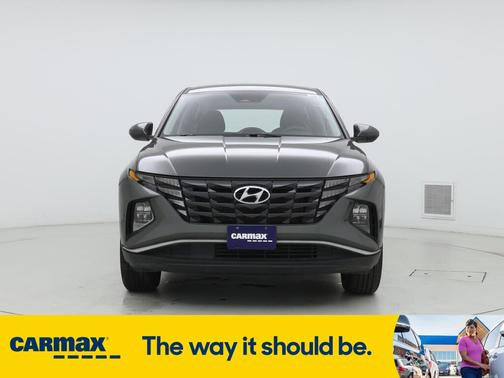 2022 Hyundai TUCSON SE