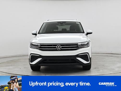 White 2022 Volkswagen Tiguan SE