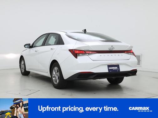 2023 Hyundai ELANTRA SE