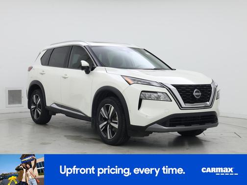White 2023 Nissan Rogue SL