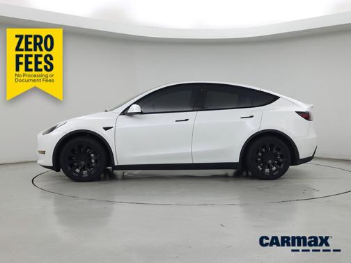 White 2023 Tesla Model Y Long Range