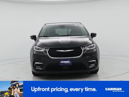 Black 2023 Chrysler Pacifica Touring L