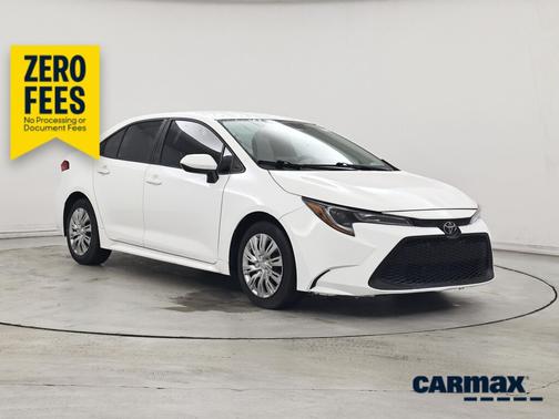 White 2021 Toyota Corolla LE