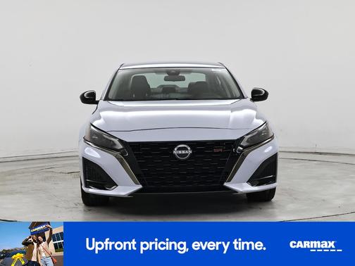 Gray 2023 Nissan Altima SR
