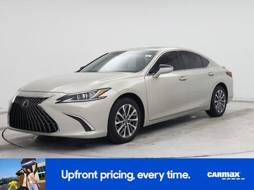 2022 Lexus ES 300h Luxury