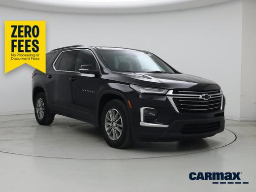 Black 2023 Chevrolet Traverse LT Cloth