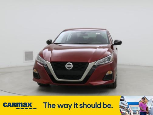 2022 Nissan Altima SR