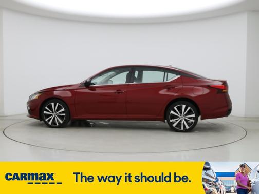 2022 Nissan Altima SR