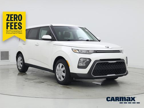 White 2020 Kia Soul LX