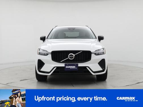 2023 Volvo XC60 Recharge Plug-In Hybrid T8 Ultimate Dark Theme