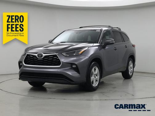 Gray 2023 Toyota Highlander XLE
