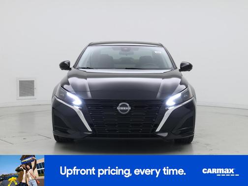 Black 2023 Nissan Altima SL