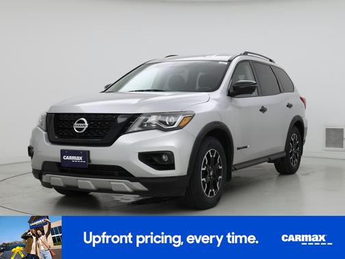 Silver 2020 Nissan Pathfinder SL