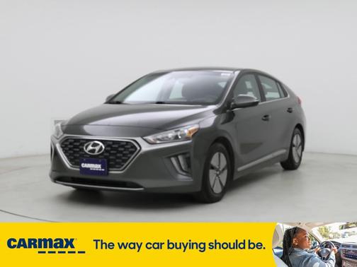 2022 Hyundai IONIQ Hybrid SE