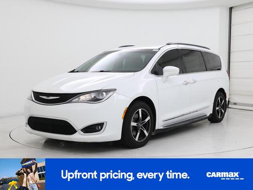 2017 Chrysler Pacifica Touring Plus