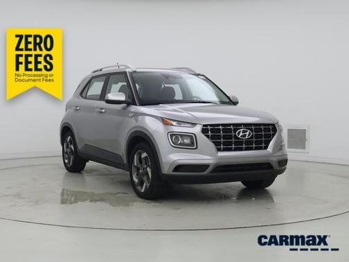 Silver 2025 Hyundai VENUE SEL