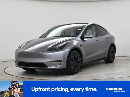 Gray 2025 Tesla Model Y Long Range