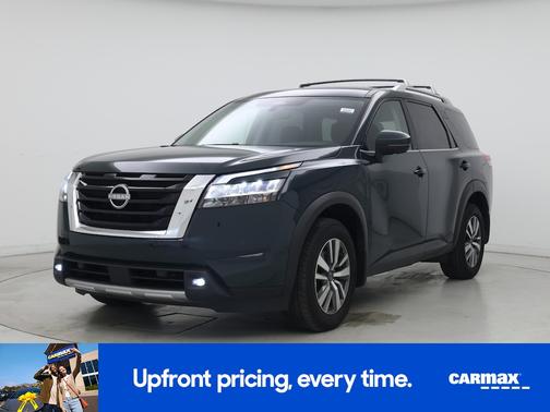 Green 2024 Nissan Pathfinder SL