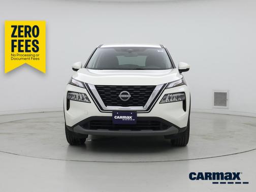 White 2023 Nissan Rogue SV