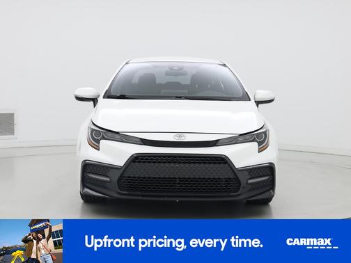 White 2021 Toyota Corolla SE