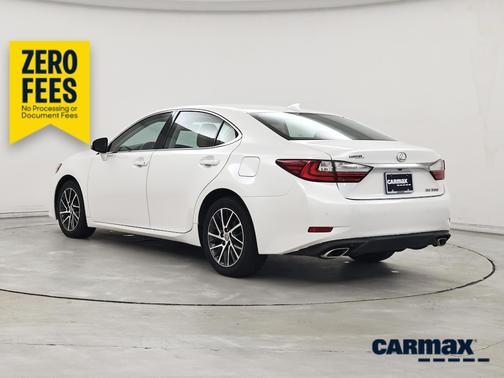 White 2017 Lexus ES 350