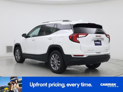 White 2023 GMC Terrain SLT