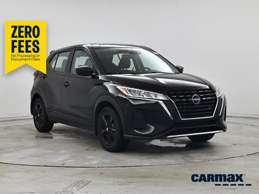 Black 2022 Nissan Kicks S