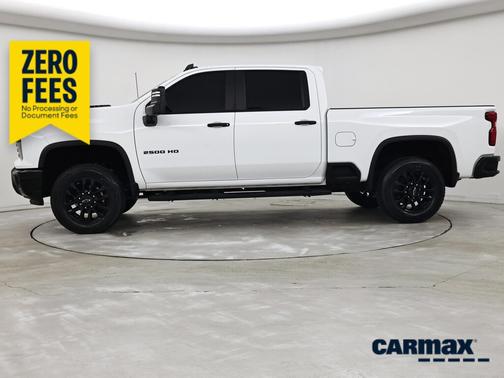 White 2025 Chevrolet Silverado 2500 Custom