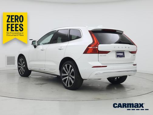 White 2023 Volvo XC60 B5 Ultimate Bright Theme