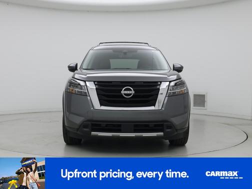 Gray 2023 Nissan Pathfinder Platinum