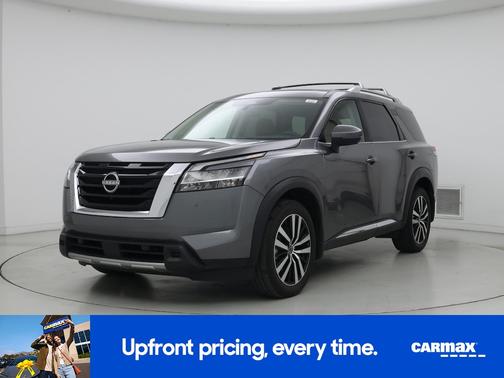 Gray 2023 Nissan Pathfinder Platinum