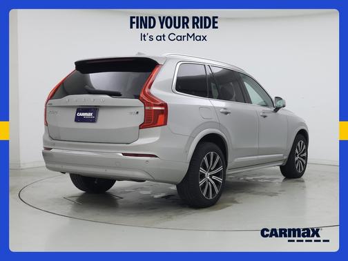 Gray 2024 Volvo XC90 B6 Plus Bright Theme