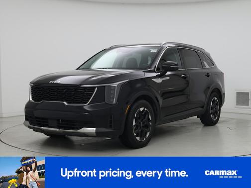 Black 2024 Kia Sorento S