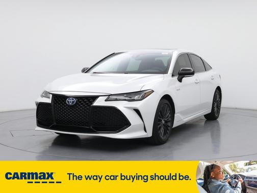 2020 Toyota Avalon Hybrid XSE