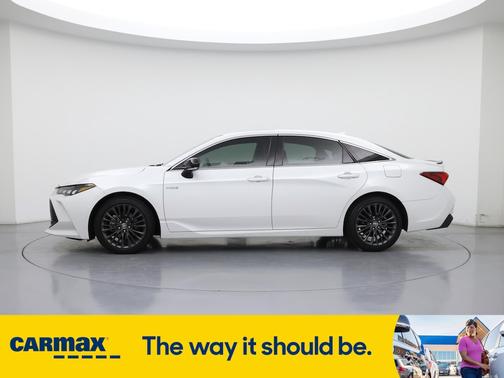 2020 Toyota Avalon Hybrid XSE